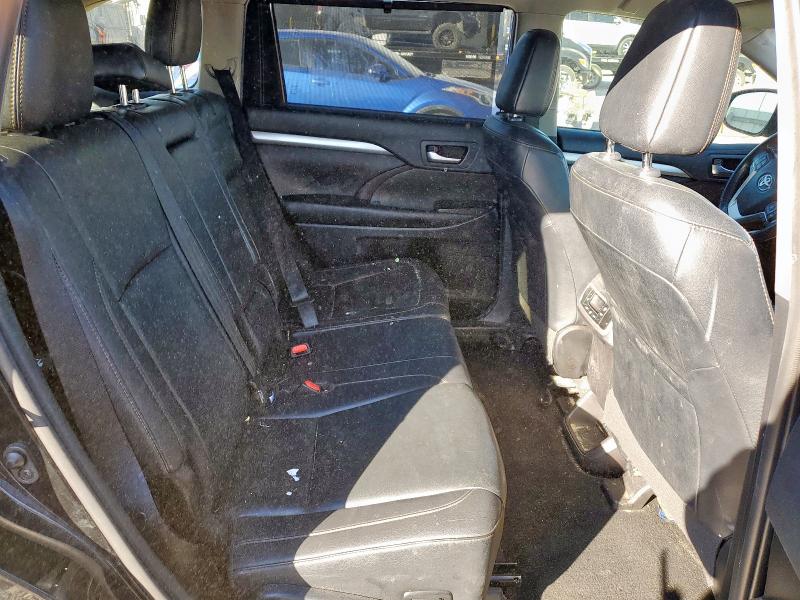 Photo 11 from auction – 2019 TOYOTA HIGHLANDER with VIN 5TDJZRFHXKS600598