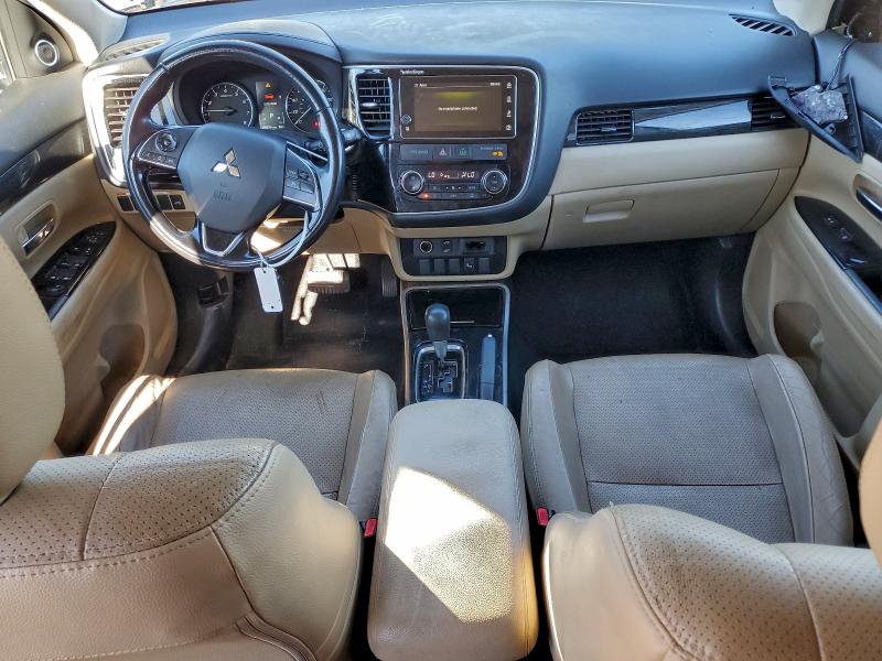 Photo 8 from auction – 2017 MITSUBISHI OUTLANDER with VIN JA4AD3A3XHZ065443