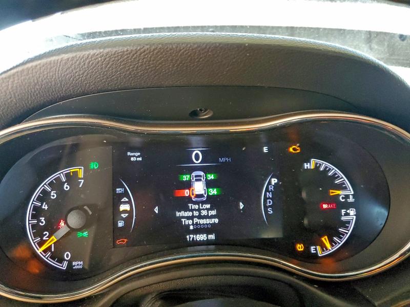 Photo 9 from auction – 2015 JEEP GRAND CHER with VIN 1C4RJEBG0FC232035