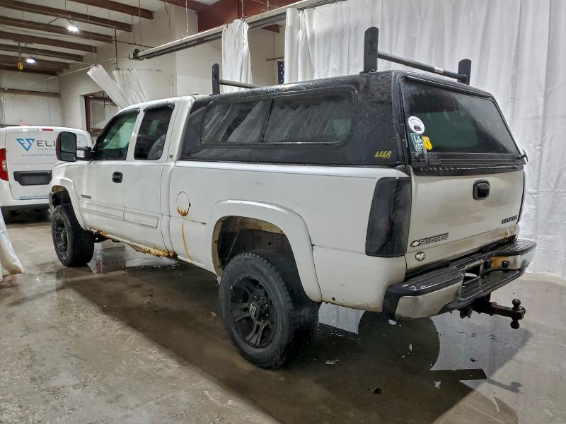 Photo 2 from auction – 2004 CHEVROLET SILVERADO with VIN 1GCHC29U44E205776