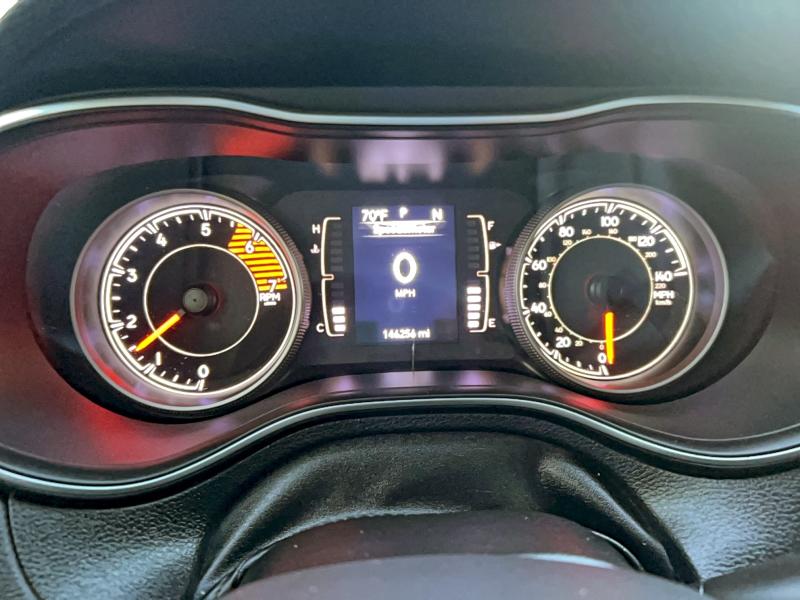 Photo 8 from auction – 2019 JEEP CHEROKEE L with VIN 1C4PJLLN6KD196185