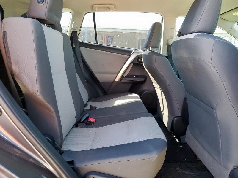 Photo 10 from auction – 2015 TOYOTA RAV4 LE with VIN JTMZFREV3FD051797