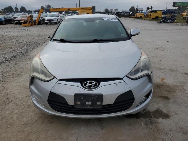 Photo 5 from auction – 2017 HYUNDAI VELOSTER with VIN KMHTC6AD4HU307163