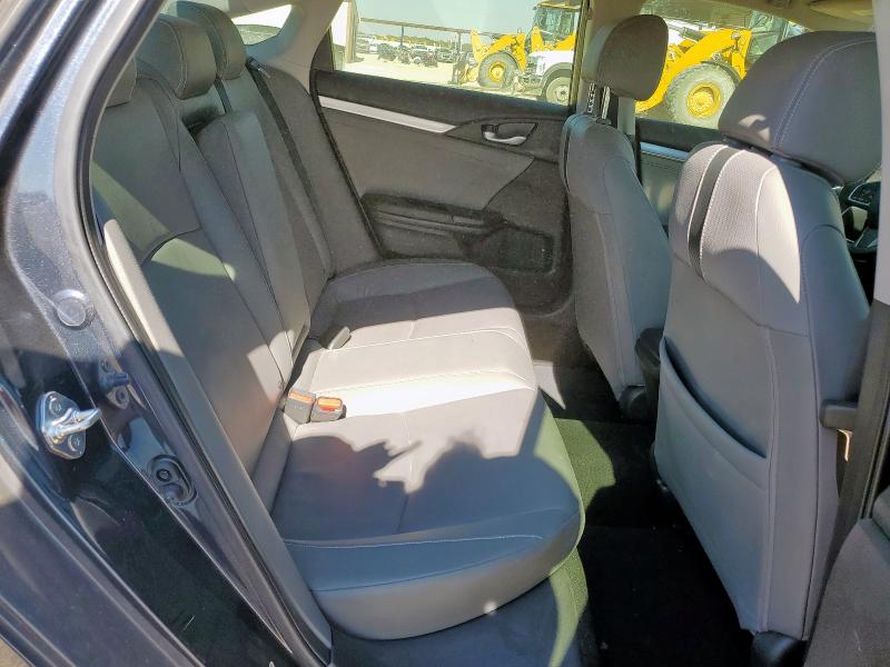 Photo 10 from auction – 2018 HONDA CIVIC EX with VIN JHMFC1F82JX008757