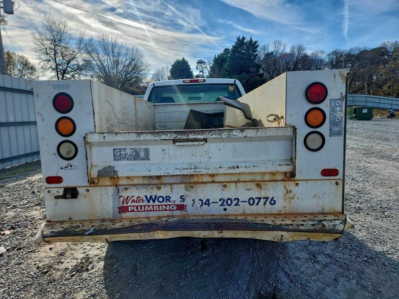 Photo 6 from auction – 2004 CHEVROLET SILVERADO with VIN 1GBHC24U64E233462