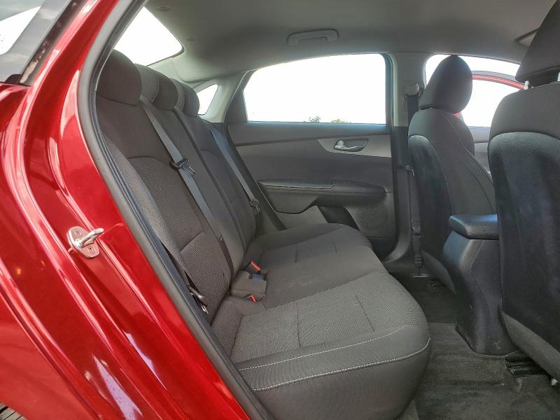 Photo 10 from auction – 2019 KIA FORTE FE with VIN 3KPF24AD6KE013665