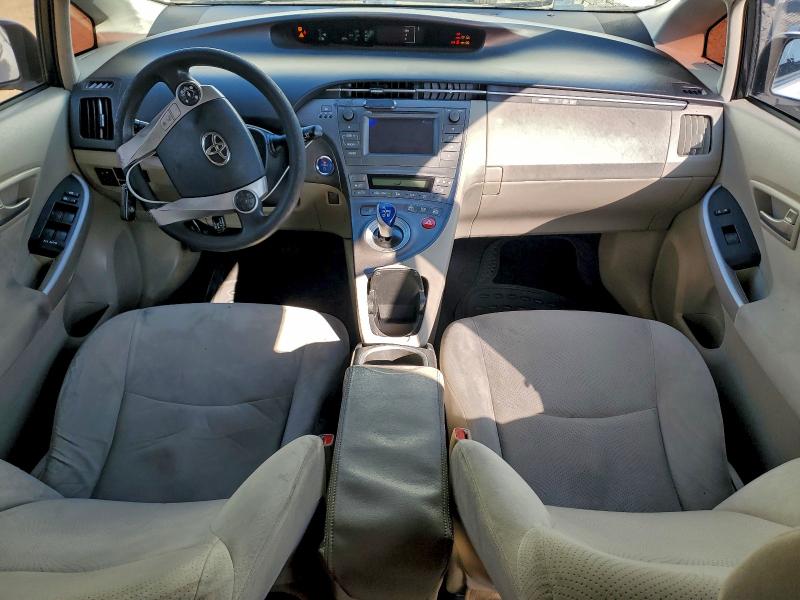 Photo 8 from auction – 2014 TOYOTA PRIUS with VIN JTDKN3DU8E1777035