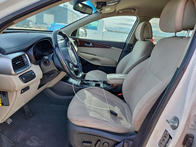 Photo 7 from auction – 2016 KIA SORENTO LX with VIN 5XYPGDA34GG064931