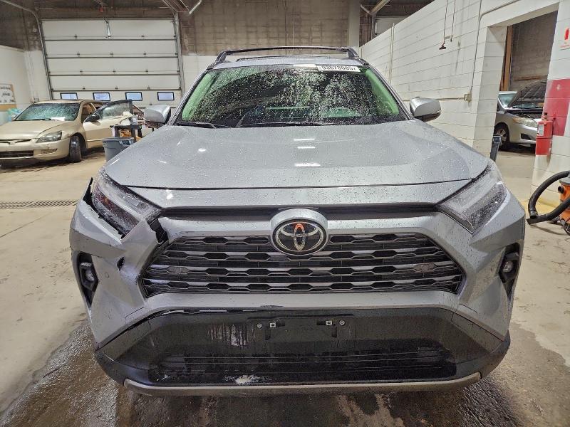 Photo 5 from auction – 2025 TOYOTA RAV4 with VIN JTMD6RFV5SD152665