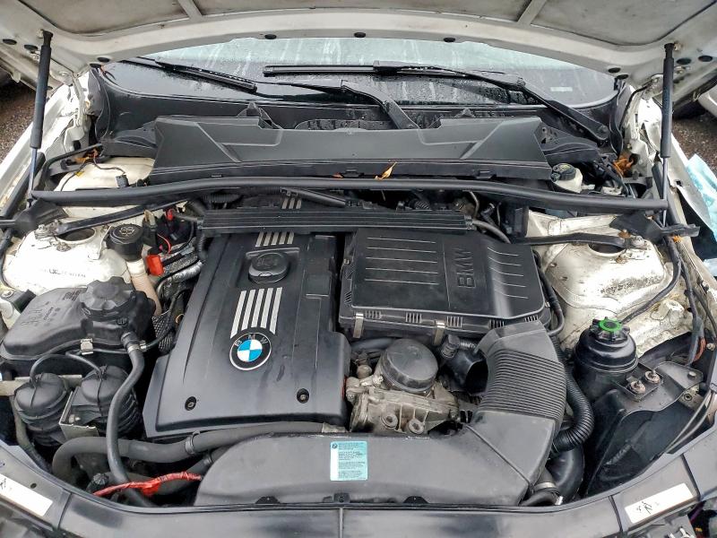 Photo 11 from auction – 2010 BMW 335 XI with VIN WBAPL3C52AA407714