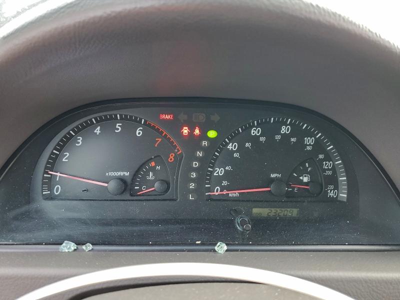 Photo 9 from auction – 2003 TOYOTA CAMRY LE with VIN 4T1BF30K33U560601