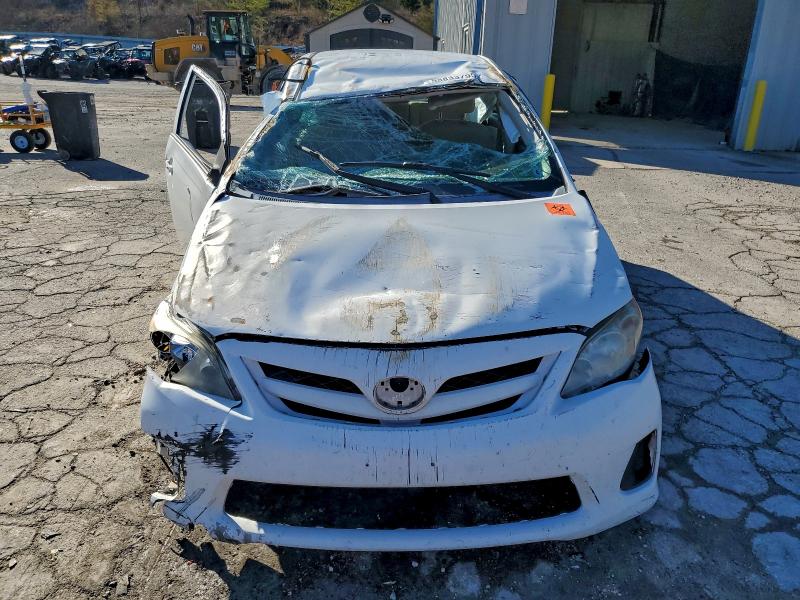 Photo 5 from auction – 2013 TOYOTA COROLLA BA with VIN 2T1BU4EEXDC983502