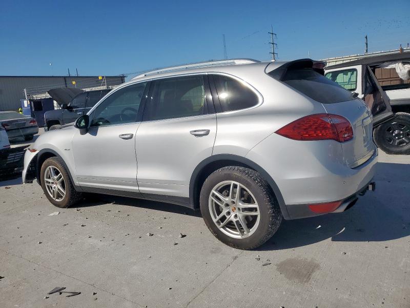 Photo 2 from auction – 2013 PORSCHE CAYENNE with VIN WP1AF2A24DLA41068
