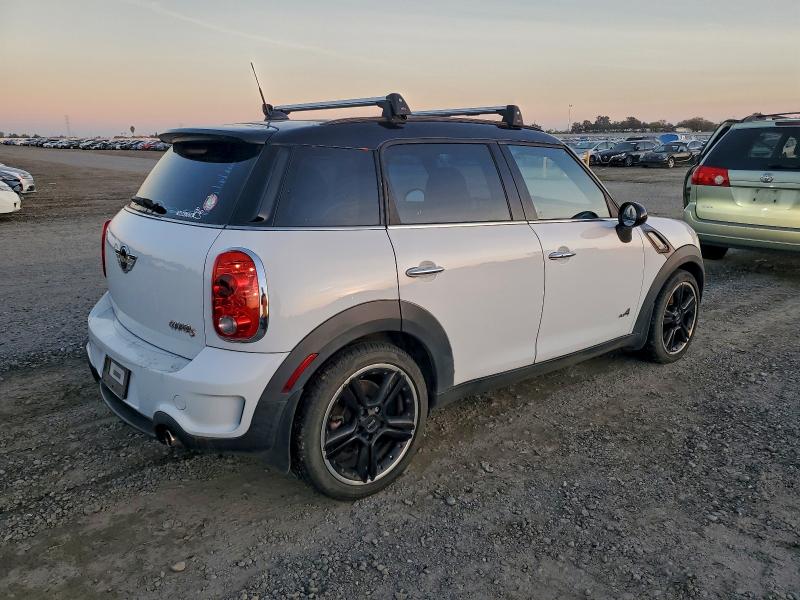Photo 3 from auction – 2012 MINI COOPER S C with VIN WMWZC5C55CWL55926
