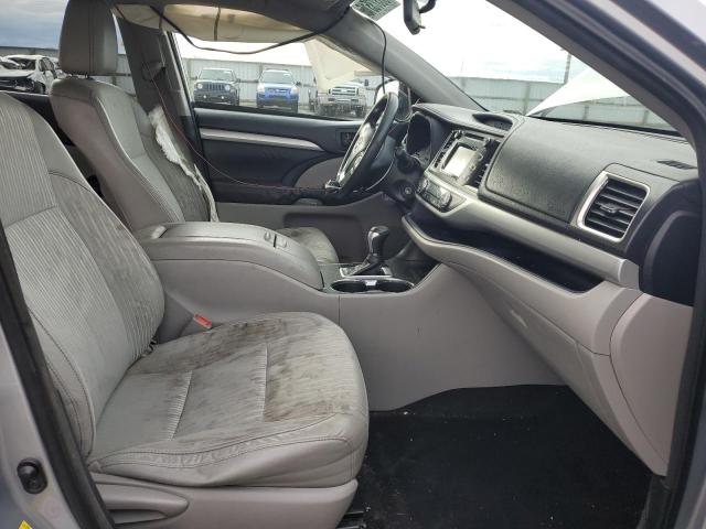 Photo 7 from auction – 2014 TOYOTA HIGHLANDER with VIN 5TDBKRFH2ES033929