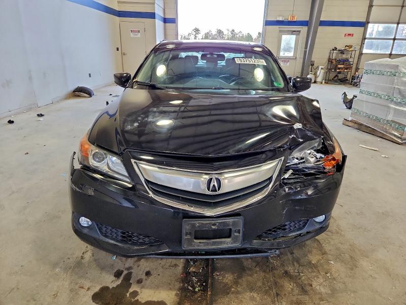 Photo 5 from auction – 2014 ACURA ILX 20 PRE with VIN 19VDE1F52EE003324