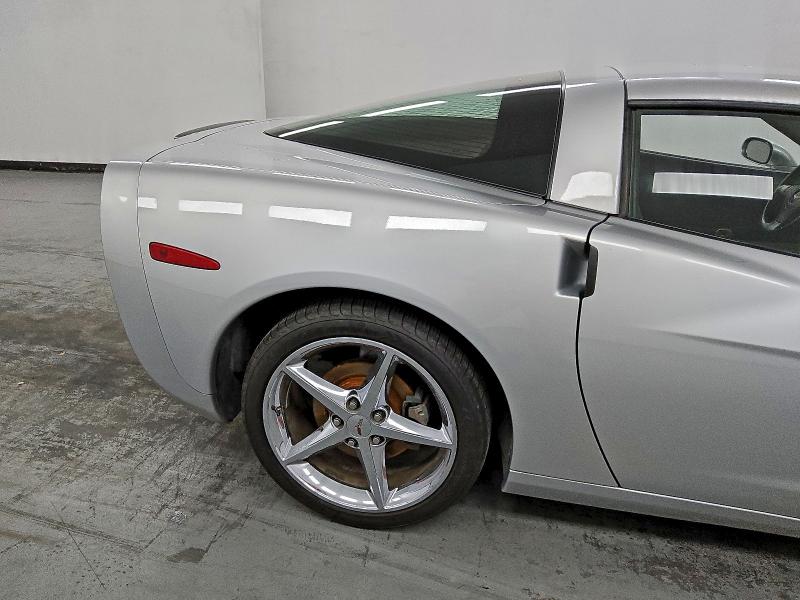 Photo 10 from auction – 2011 CHEVROLET CORVETTE with VIN 1G1YG2DW9B5105854