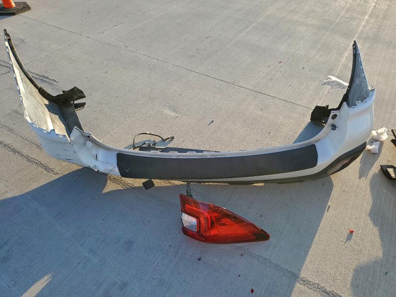 Photo 13 from auction – 2018 SUBARU OUTBACK 2. with VIN 4S4BSANC6J3381568