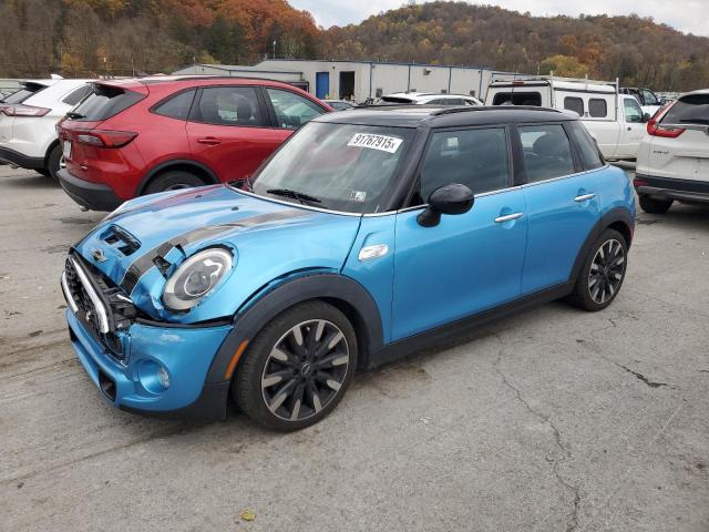 MINI COOPER S 2017 with VIN WMWXU3C30H2F49062 - Photo from auction