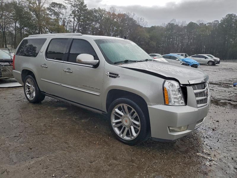 Photo 4 from auction – 2012 CADILLAC ESCALADE E with VIN 1GYS4KEF9CR323222