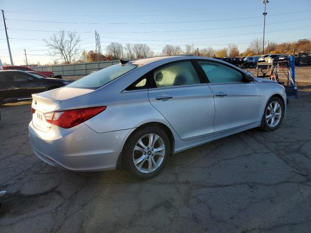 Photo 3 from auction – 2012 HYUNDAI SONATA SE with VIN 5NPEC4AC7CH479487