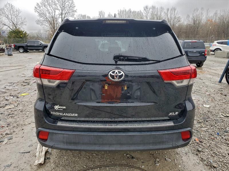 Photo 6 from auction – 2017 TOYOTA HIGHLANDER with VIN 5TDKZRFH8HS513067