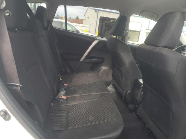 Photo 10 from auction – 2017 TOYOTA RAV4 LE with VIN JTMBFREV8HJ712987
