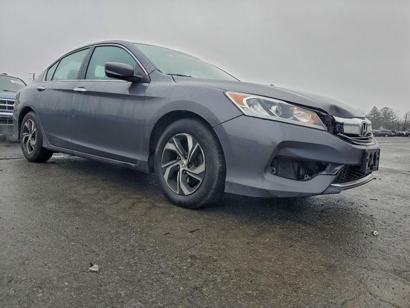Photo 4 from auction – 2016 HONDA ACCORD LX with VIN 1HGCR2F31GA043672
