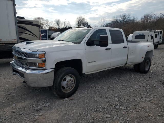 CHEVROLET SILVERADO 2019 with VIN 1GC4KVCY0KF201598 - Photo from auction