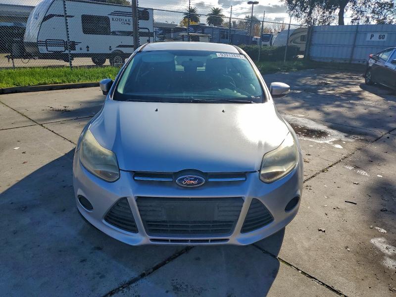 Photo 5 from auction – 2014 FORD FOCUS SE with VIN 1FADP3K28EL210080