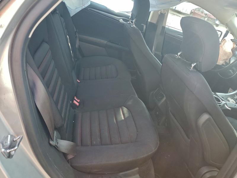 Photo 10 from auction – 2013 FORD FUSION SE with VIN 3FA6P0HR1DR198303