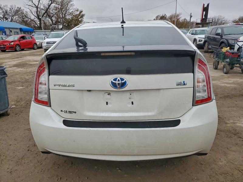 Photo 6 from auction – 2012 TOYOTA PRIUS with VIN JTDKN3DU3C5429469