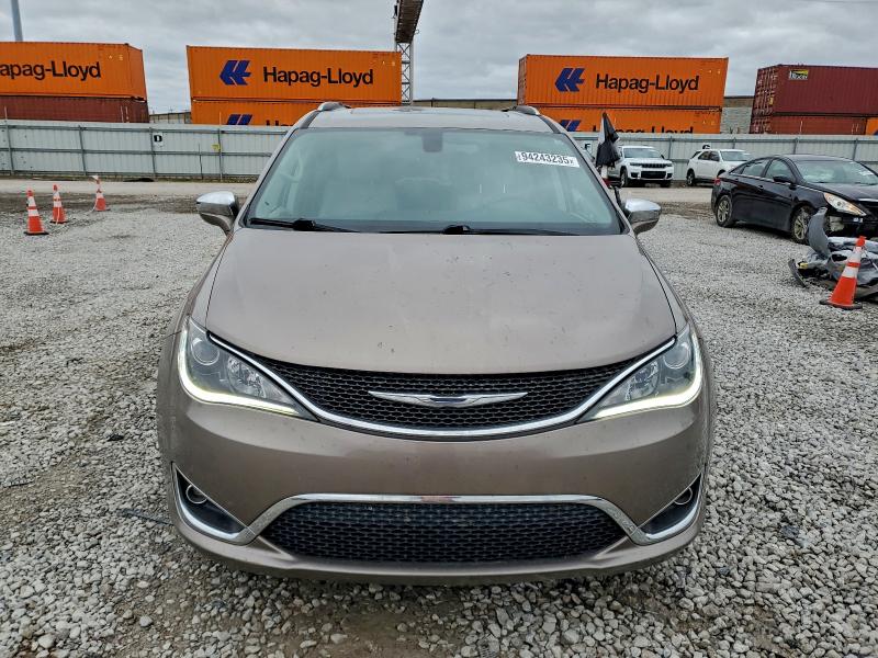 Photo 5 from auction – 2017 CHRYSLER PACIFICA L with VIN 2C4RC1GGXHR656764