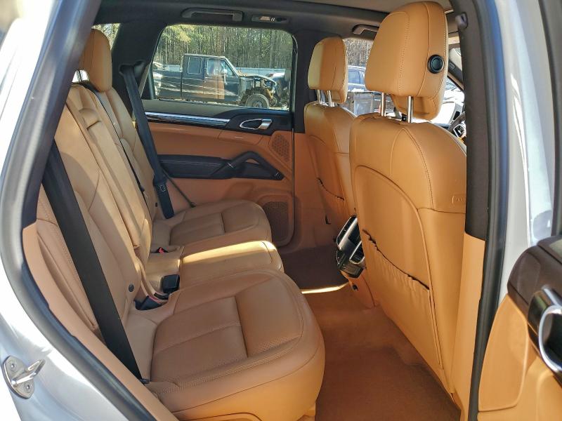 Photo 11 from auction – 2016 PORSCHE CAYENNE with VIN WP1AF2A23GKA40245