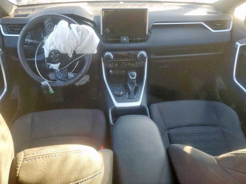 Photo 8 from auction – 2023 TOYOTA RAV4 SE with VIN 4T3T6RFV2PU111173