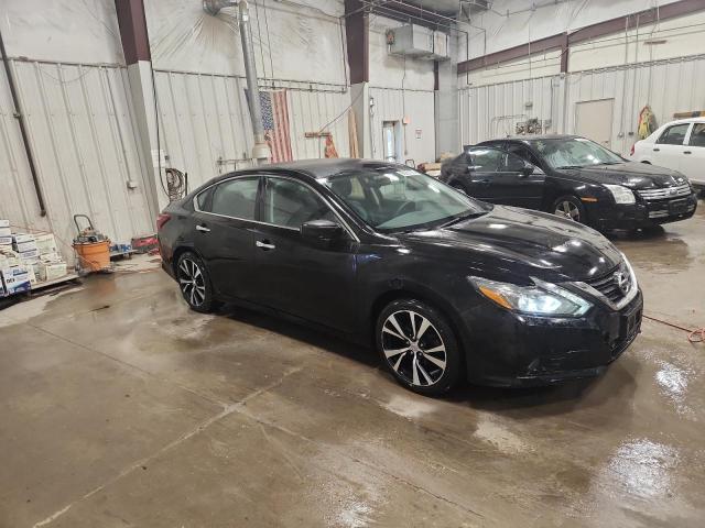 Photo 4 from auction – 2017 NISSAN ALTIMA 3.5 with VIN 1N4BL3AP4HC173260