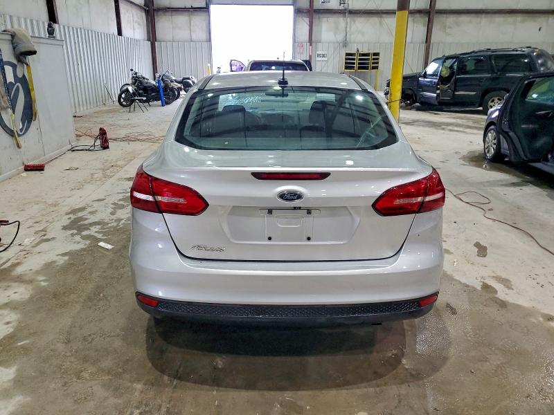 Photo 6 from auction – 2017 FORD FOCUS S with VIN 1FADP3E24HL302884