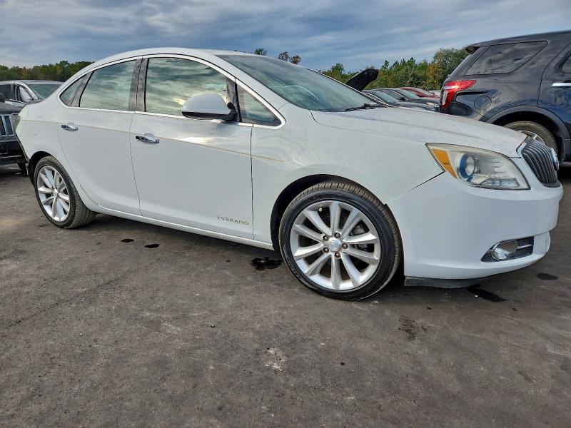 Photo 4 from auction – 2014 BUICK VERANO with VIN 1G4PS5SK6E4161923