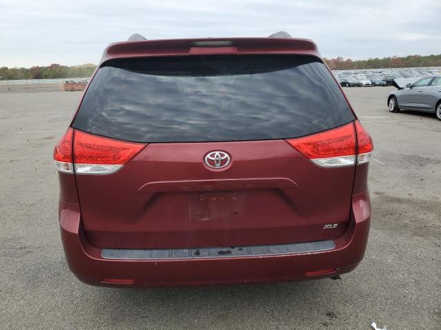 Photo 6 from auction – 2011 TOYOTA SIENNA XLE with VIN 5TDYK3DC8BS136489