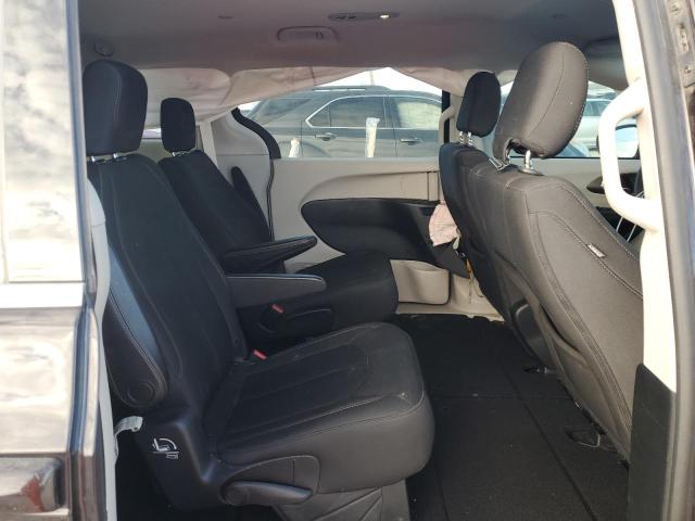 Photo 11 from auction – 2017 CHRYSLER PACIFICA L with VIN 2C4RC1CG7HR723584