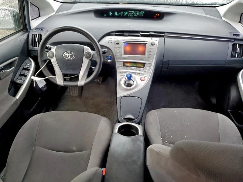 Photo 8 from auction – 2014 TOYOTA PRIUS with VIN JTDKN3DU3E1751734