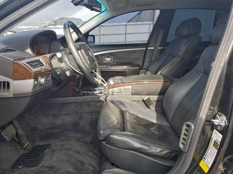 Photo 7 from auction – 2007 BMW 750 with VIN WBAHN83587DT73832