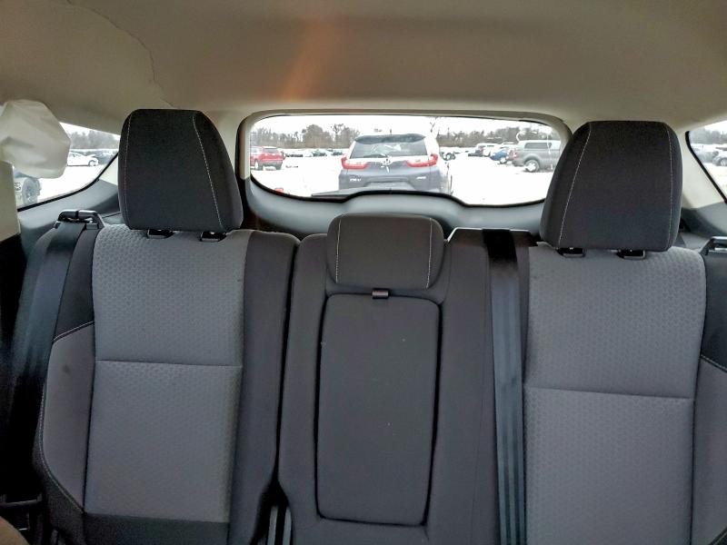 Photo 10 from auction – 2017 FORD ESCAPE SE with VIN 1FMCU0GD2HUB13796