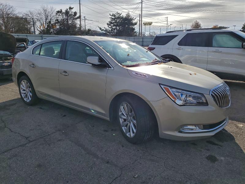 Photo 4 from auction – 2015 BUICK LACROSSE with VIN 1G4GB5G35FF150144