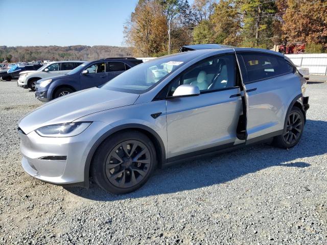 TESLA MODEL X 2025 with VIN 7SAXCBE51SF468526 - Photo from auction