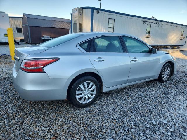 Photo 3 from auction – 2015 NISSAN ALTIMA 2.5 with VIN 1N4AL3AP1FN385059