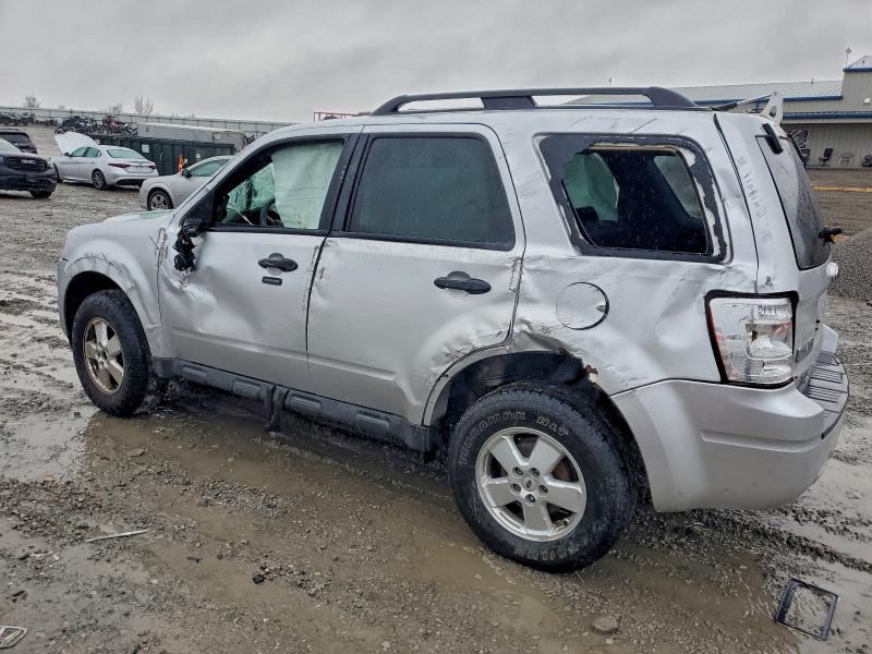 Photo 2 from auction – 2011 FORD ESCAPE XLT with VIN 1FMCU9D74BKA05007