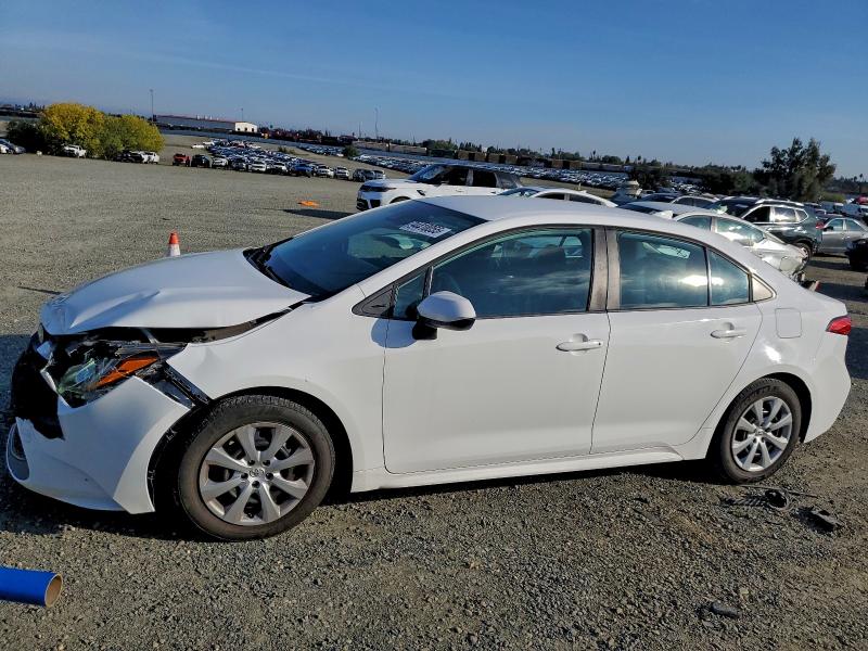 TOYOTA COROLLA LE 2020 with VIN 5YFEPRAE5LP119186 - Photo from auction
