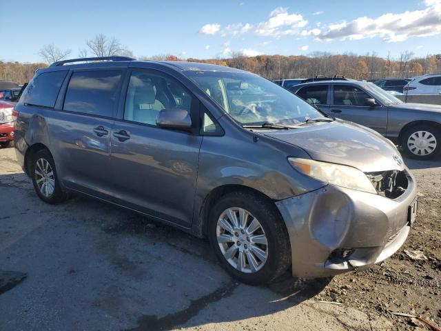 Photo 4 from auction – 2011 TOYOTA SIENNA LE with VIN 5TDJK3DC2BS028550