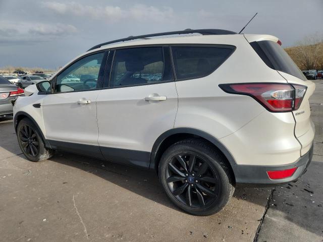 Photo 2 from auction – 2017 FORD ESCAPE SE with VIN 1FMCU9GD4HUF00614